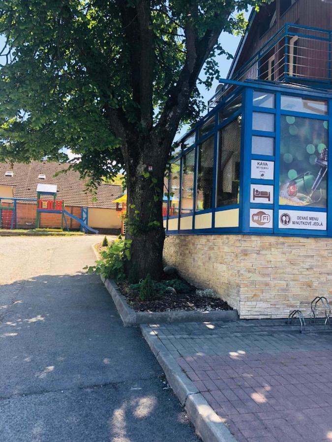 Penzion Kamenec Zakamenne Exterior photo